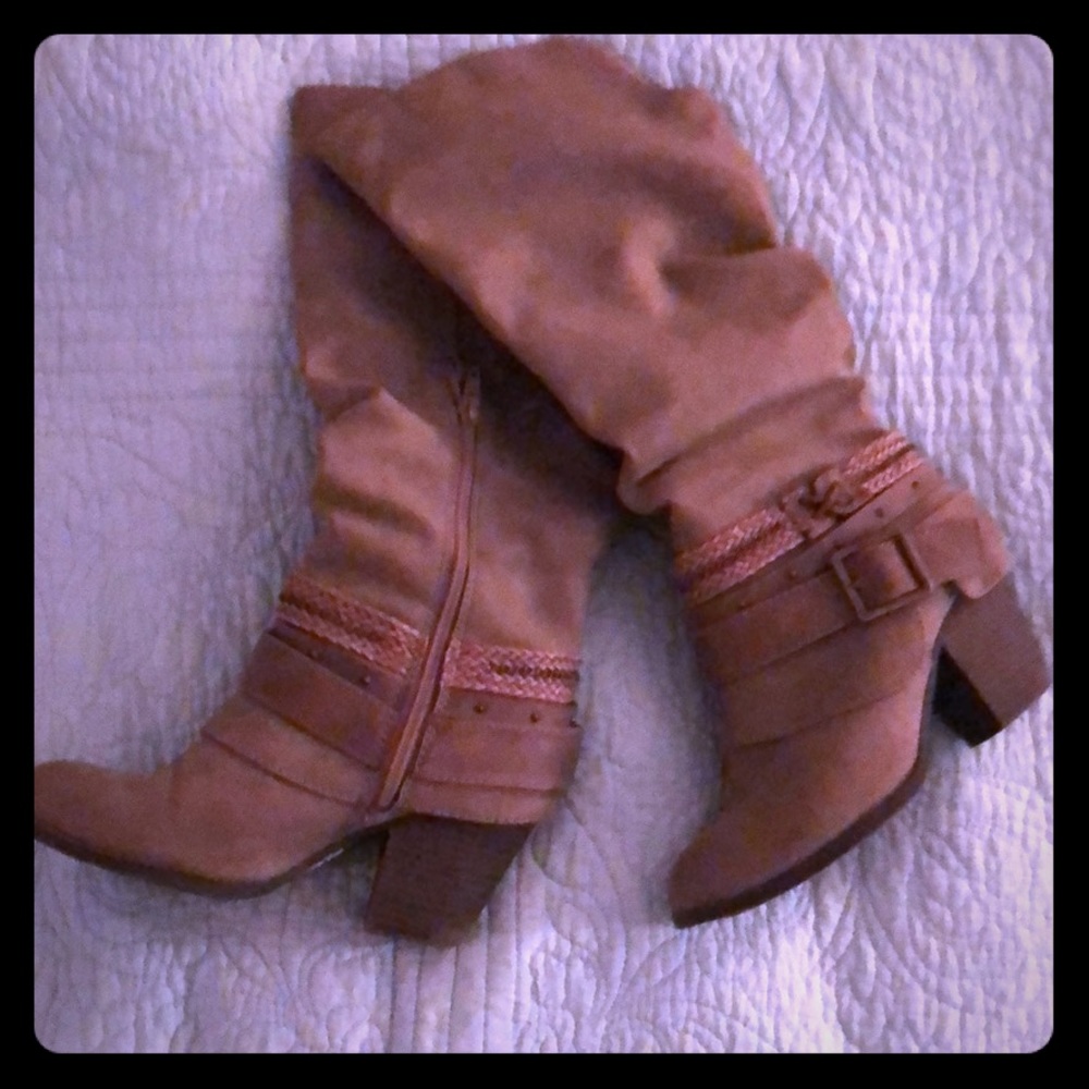Light brown boots